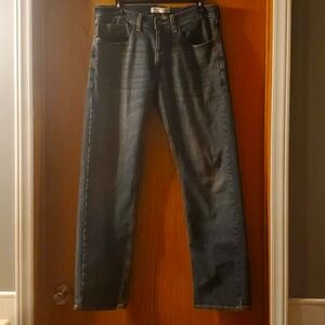 NWOT Signature Levi Strauss Relaxed Fit Men's Blue Jeans; 32 x 32
